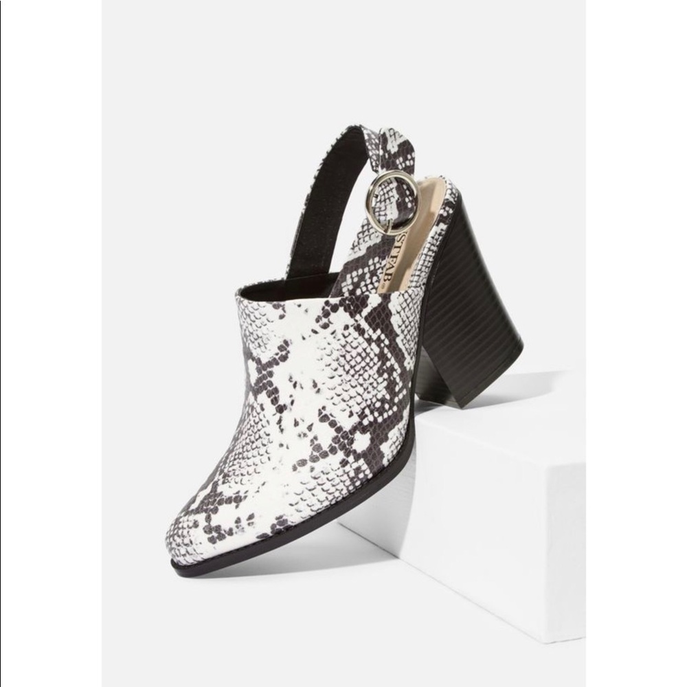 Snake Texture Black & White Sling Back Mule